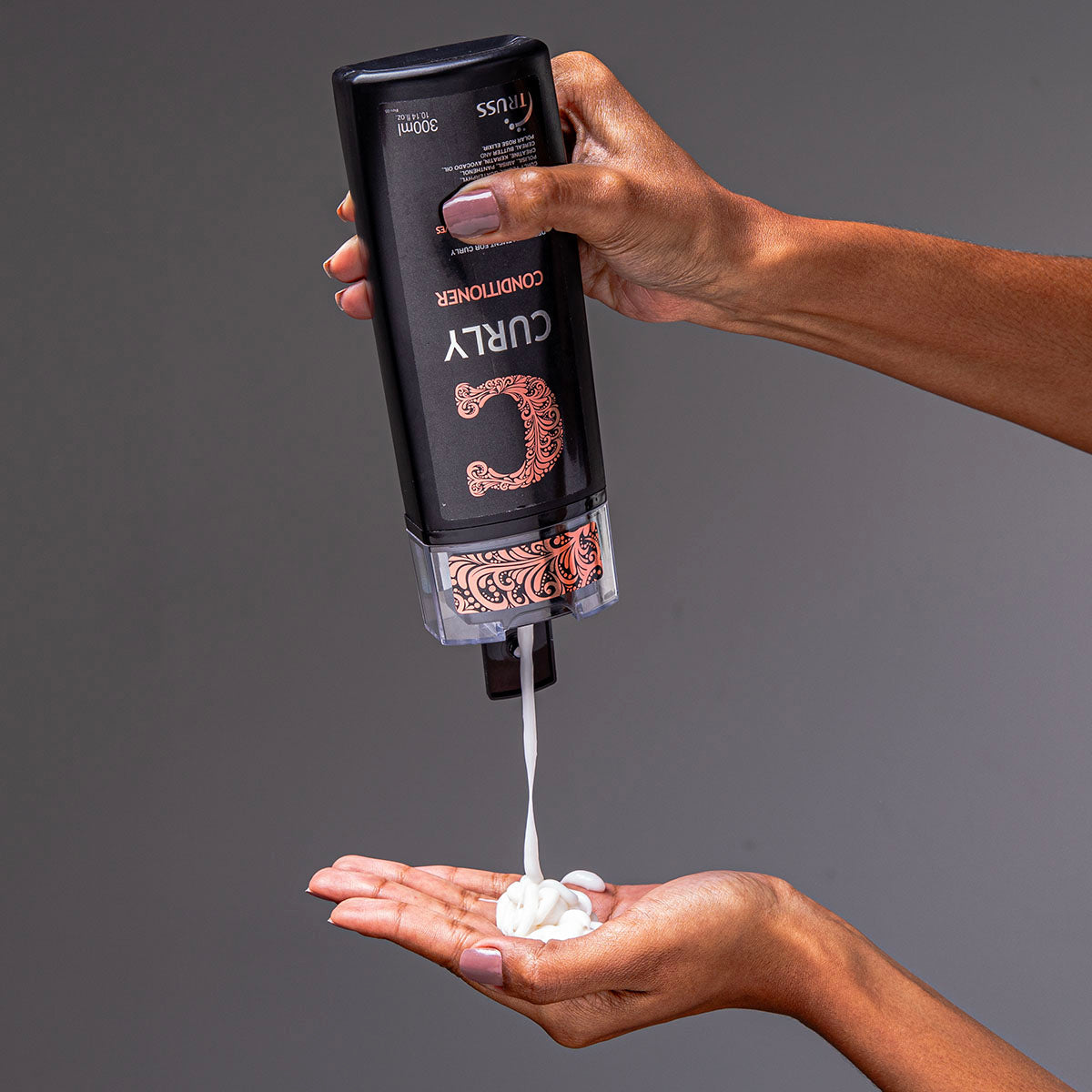 Truss Curly Conditioner 10.14 oz (300 ml)