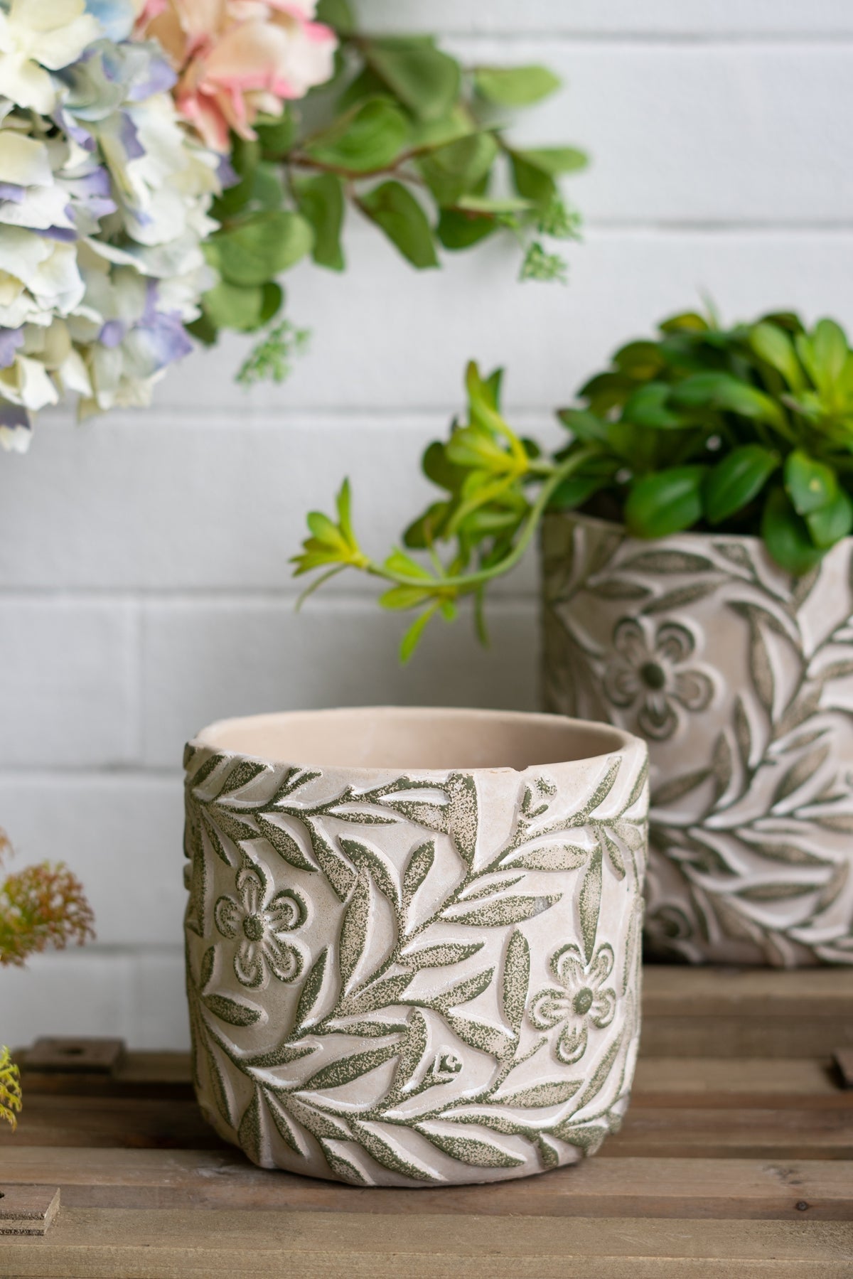 Set of 2 Garden Pots & Planters