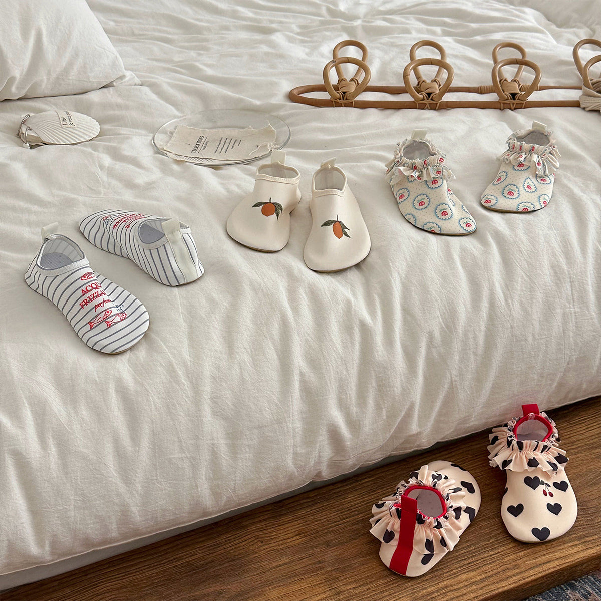 New Childrens Beach Shoes Non-slip For Water Parks