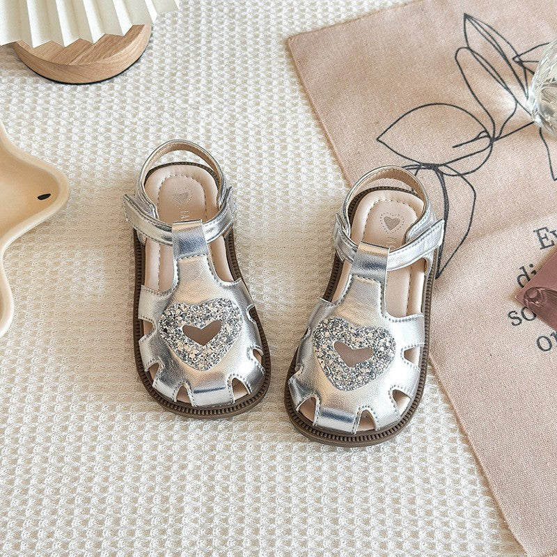 Korean Style Girls Princess Sandals, Closed-Toe Heart Hollow Out Soft Sole Leather Sandals, Fashion Roman Beach Shoes For Little Girls
