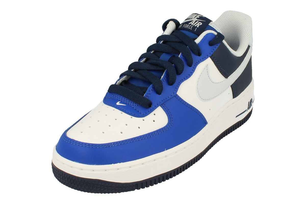 Nike Men's Air Force 1 '07 Sneaker