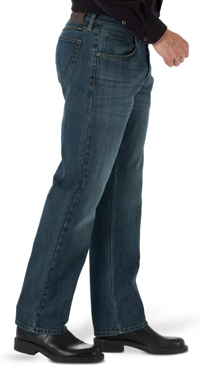 Wrangler Mens Men's Free-to-Stretch Relaxed Fit Jean