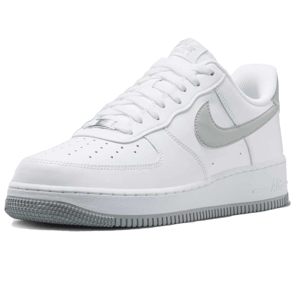 Nike Men's Air Force 1 '07 Sneaker