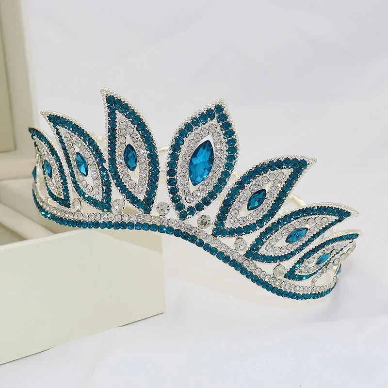 Crystal Bridal Tiara Crown – Vintage Queen Rhinestone Wedding Diadem in Gold or Silver