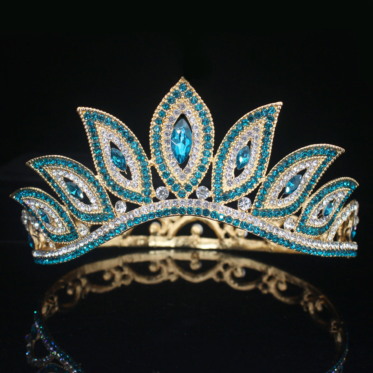Crystal Bridal Tiara Crown – Vintage Queen Rhinestone Wedding Diadem in Gold or Silver