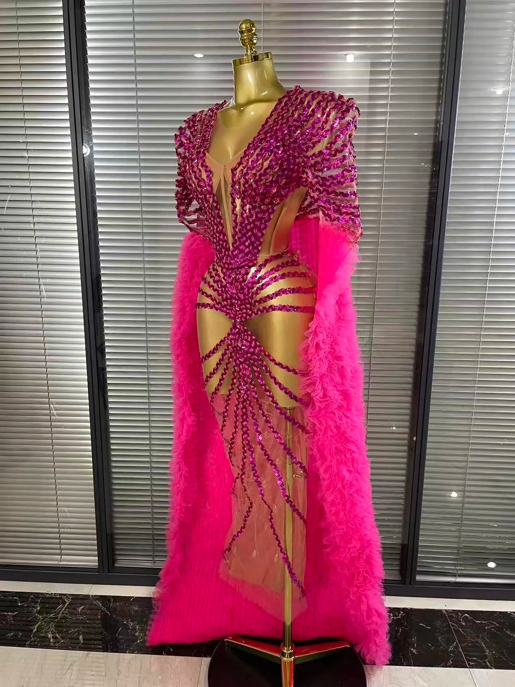 Women Cloak Sleeve Shining Sequins Mesh Ruffles Long Loose Dress Celebrate Performance Costumes Stage Wear