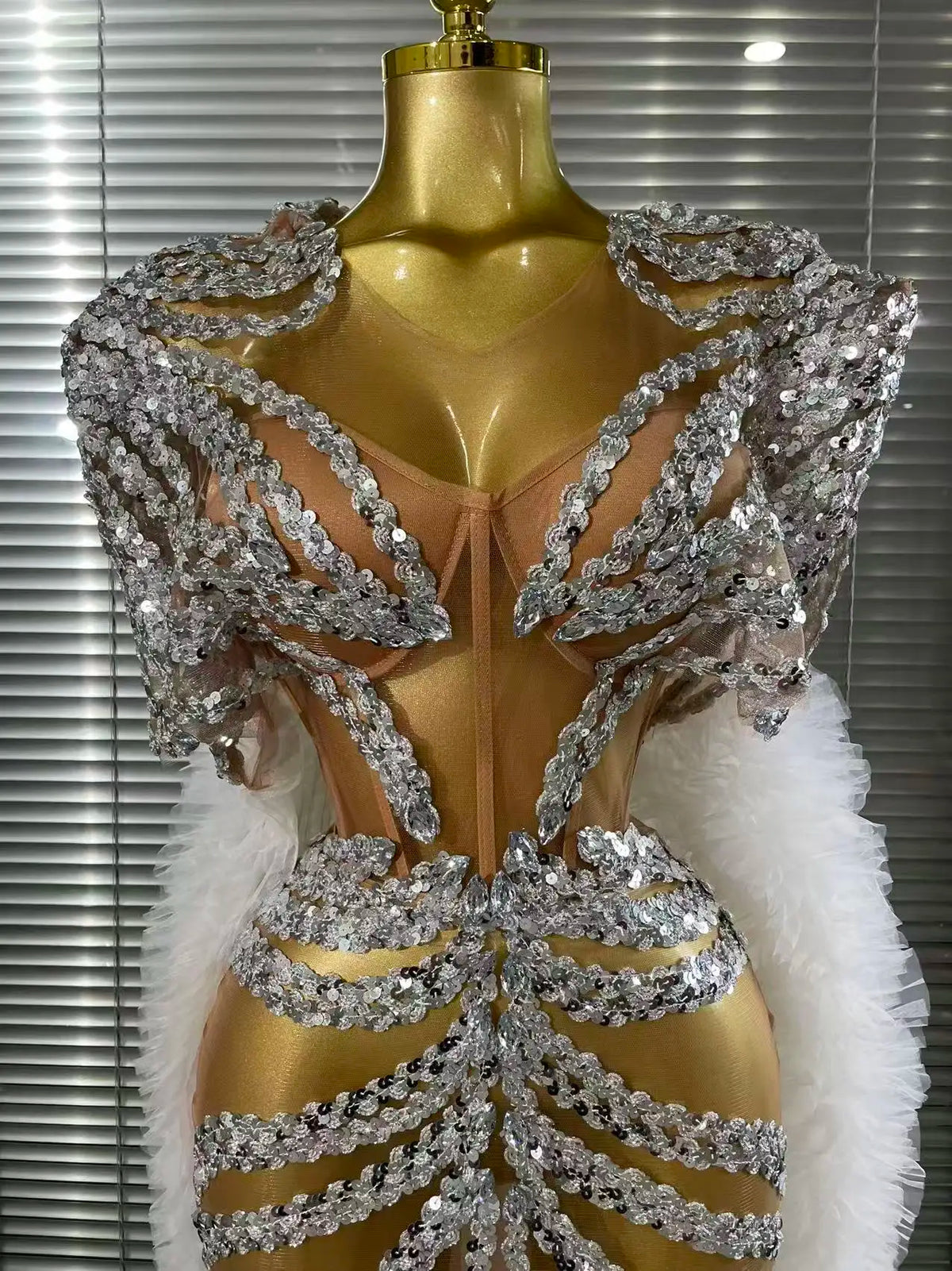 Women Cloak Sleeve Shining Sequins Mesh Ruffles Long Loose Dress Celebrate Performance Costumes Stage Wear