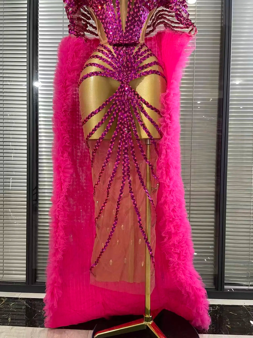 Women Cloak Sleeve Shining Sequins Mesh Ruffles Long Loose Dress Celebrate Performance Costumes Stage Wear