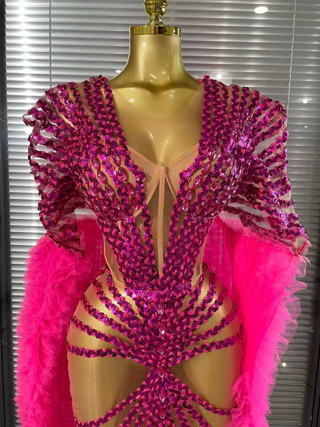 Women Cloak Sleeve Shining Sequins Mesh Ruffles Long Loose Dress Celebrate Performance Costumes Stage Wear
