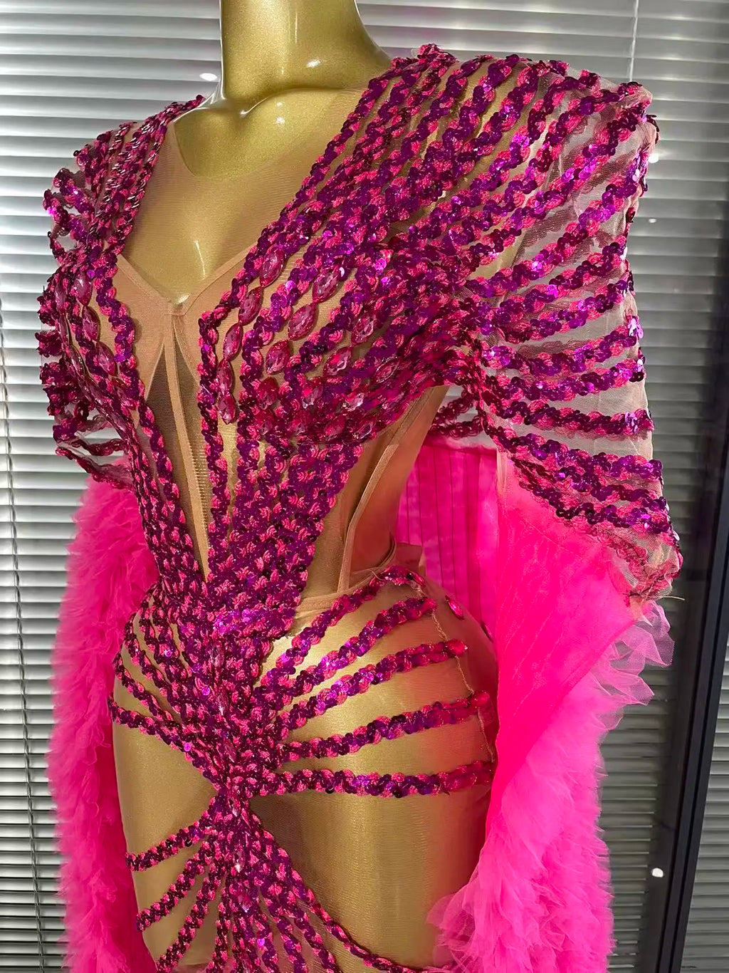 Women Cloak Sleeve Shining Sequins Mesh Ruffles Long Loose Dress Celebrate Performance Costumes Stage Wear