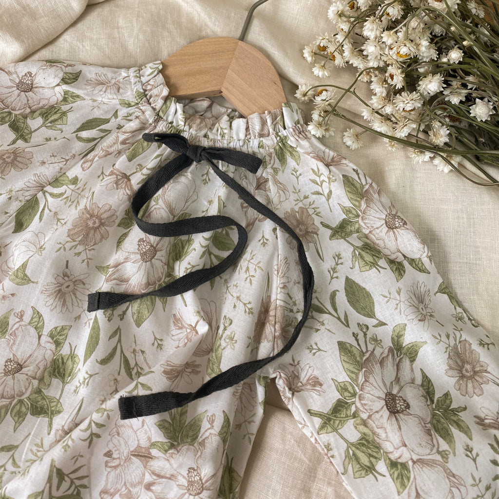 Bow-tie Bud-collar Lantern-sleeve Jumpsuit